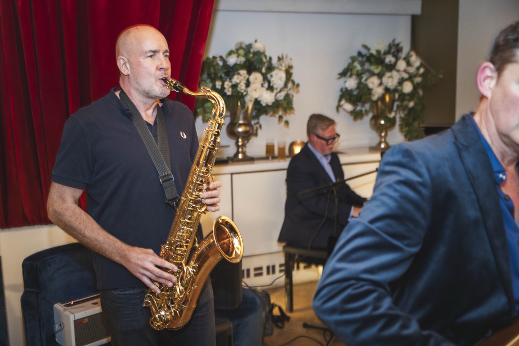 md communications party 158