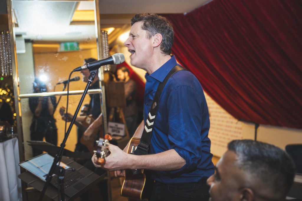 md communications party 221