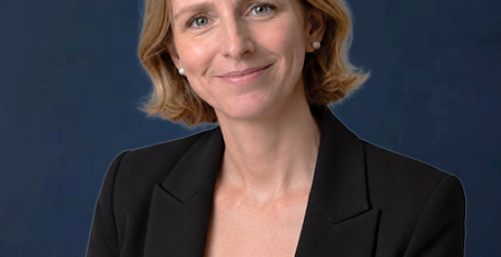 Headshot of new International PR Director at MD Communications, Helen Scott